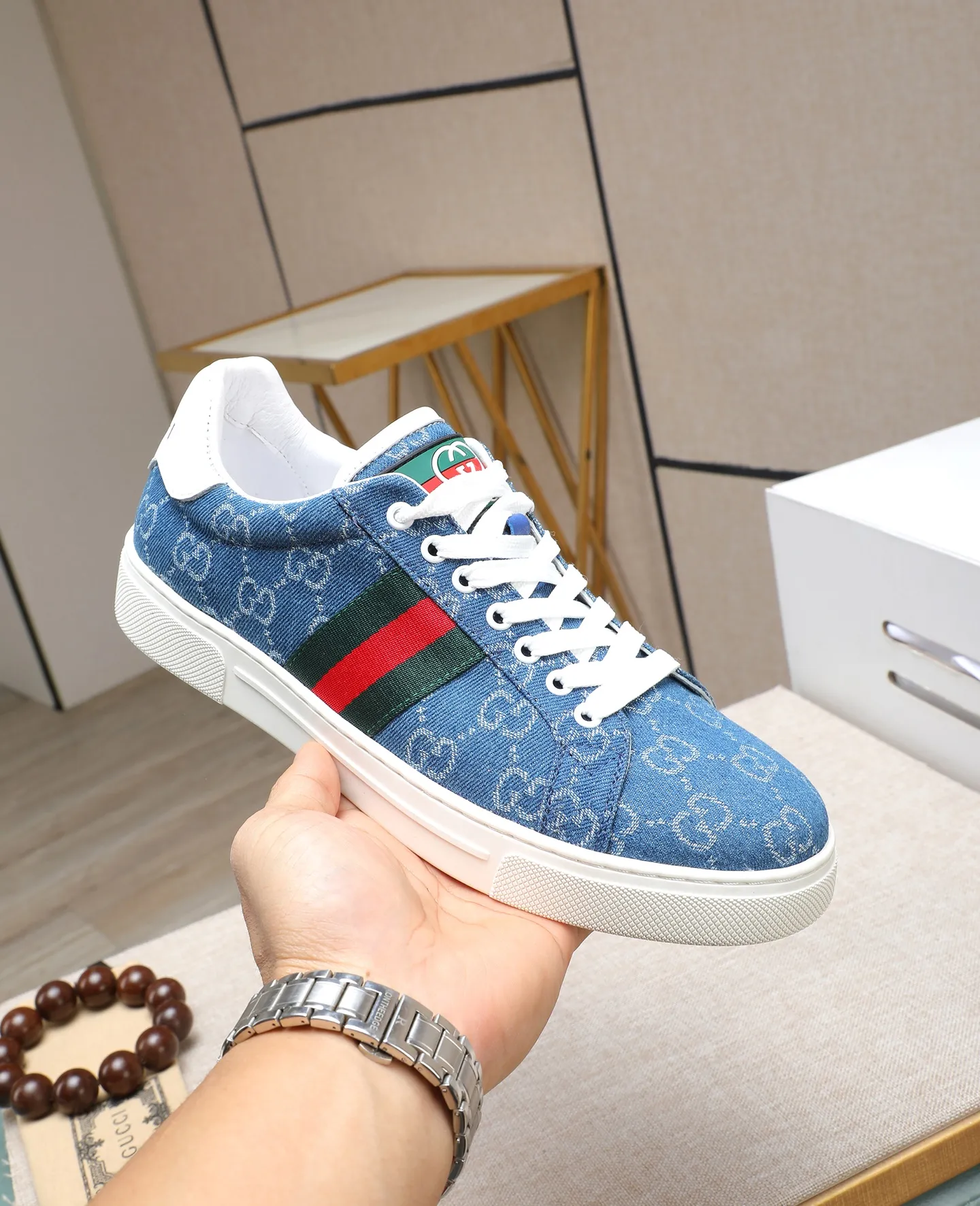 Men's shoes 💰420 GUCCI🔍🔍The latest model is available at the counter simultaneously. Original calfskin imported from Italy, genuine leather lining, (high-end, extravagant and classy) with exquisite workmanship. Sole: Original sole provided by the original factory. ⚠Exclusive double-layer movable molded sole is super comfortable⚠. Photographed in real life. 🎬The real thing is better. 🔍🔍"High quality·Follow the order" code number 38-44